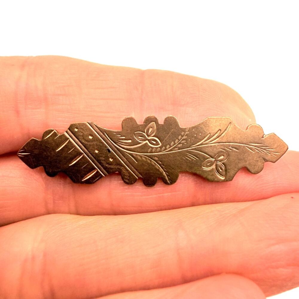 Antique Victorian Rose Gold Filled Leaf Brooch Engraved Foliate Bar Pin